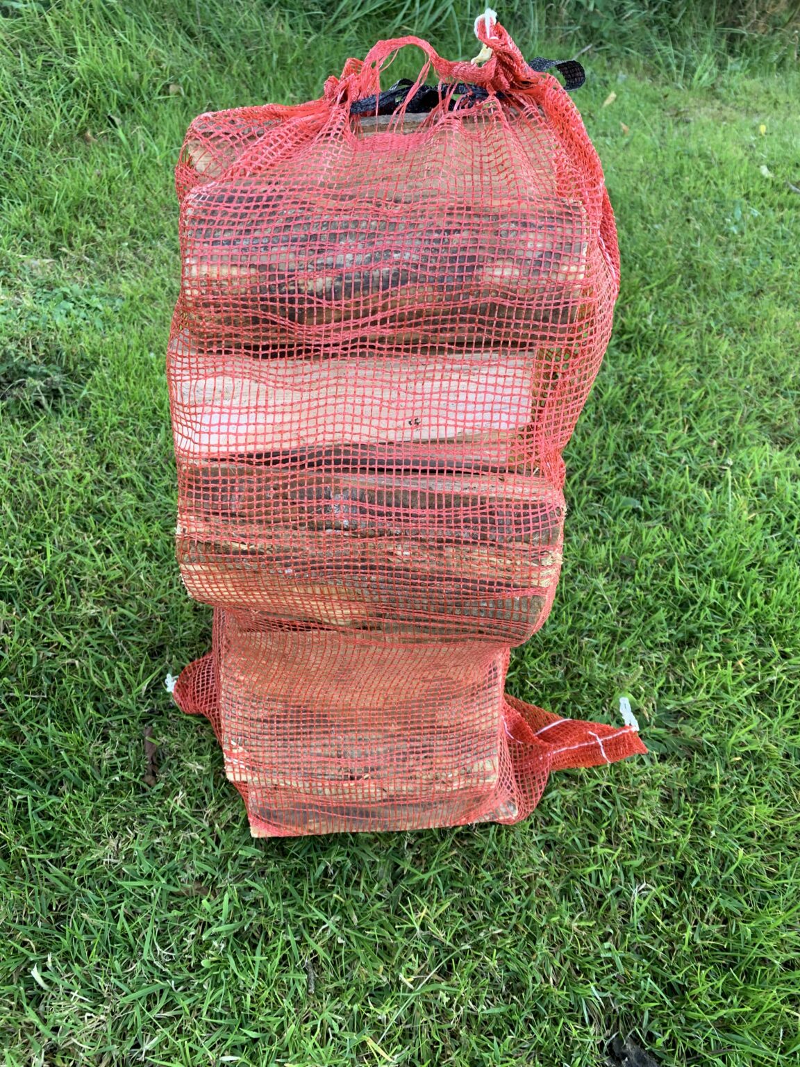 Kiln Dried Nets of Logs Devon and Cornwall Logs